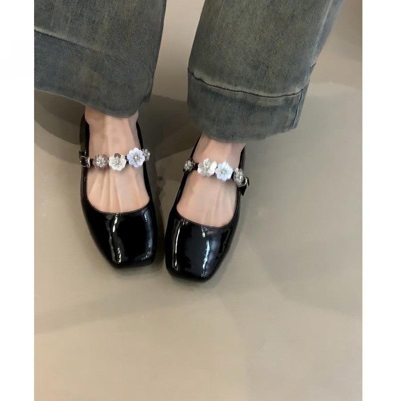 Niche square head Mary Jane shoes women's metal buckle one word with flat sole shoes evening style grandma shoes