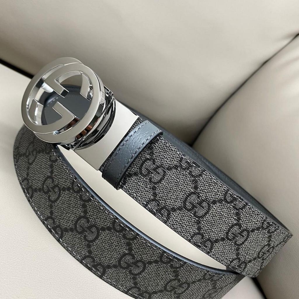 Cinturón de Cuero Estilo Coreano Unisex con Hebilla Lisa Doble G - Accesorio de Moda Versátil