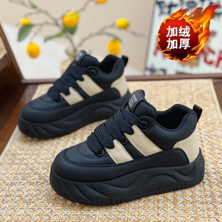 Internet celebrity velvet women's shoes platform bread shoes 2025 autumn and winter sports shoes new casual shoes versatile soft baseplate shoes