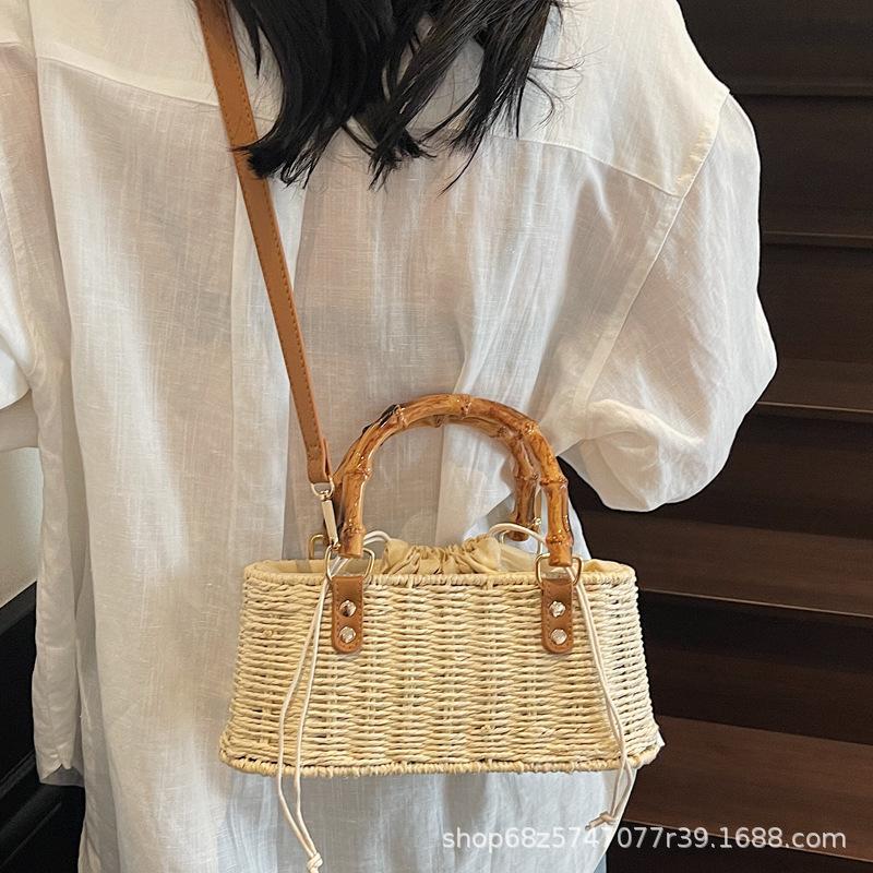 2025 summer new woven bag portable messenger bag beach leisure straw bag niche personalized ins shoulder bag