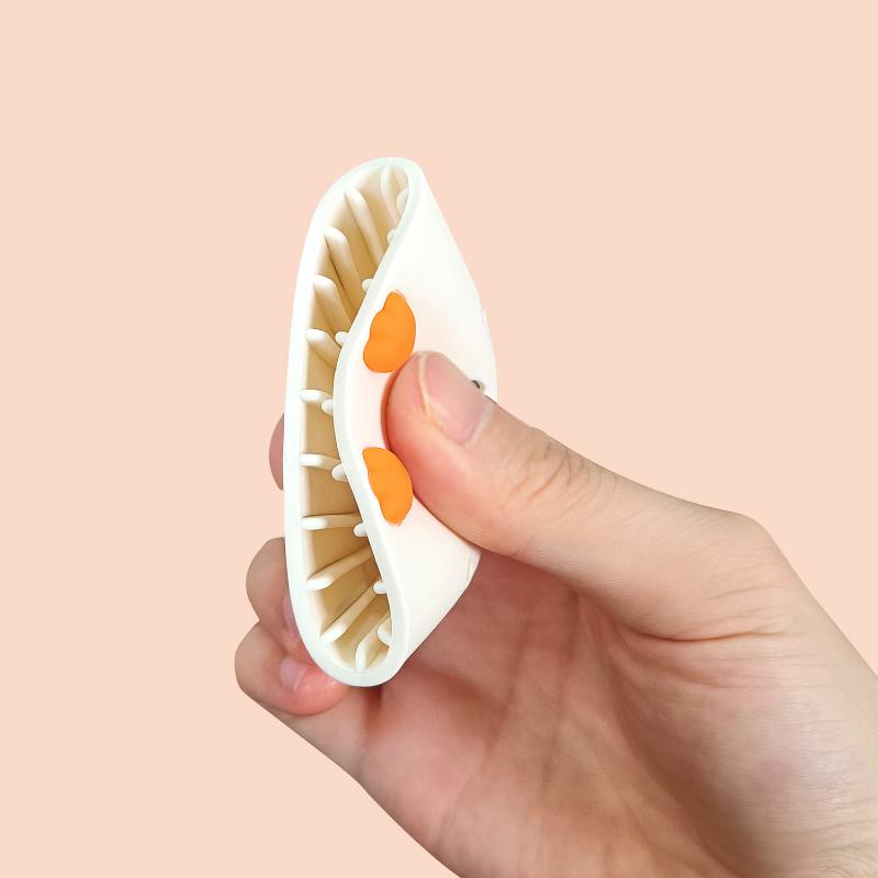 Hot Sale Egg Cleaner Food-Grade Silicone Egg Brush Cleaner brush Cute Scrubber Chicken Duck Egg Cleaning Brush