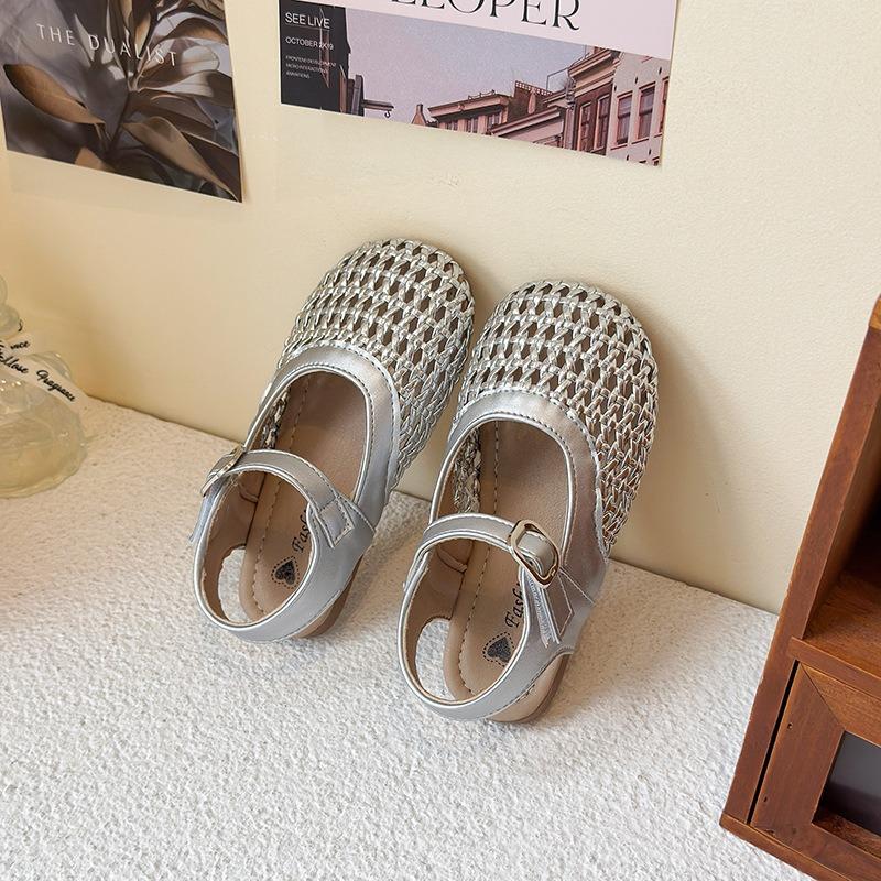 Girls' Summer Sandals, Braided Stylish Soft-Soled Closed-Toe Sandals for Middle-Aged Children, Fashionable Versatile Trendy Shoes for Girls.