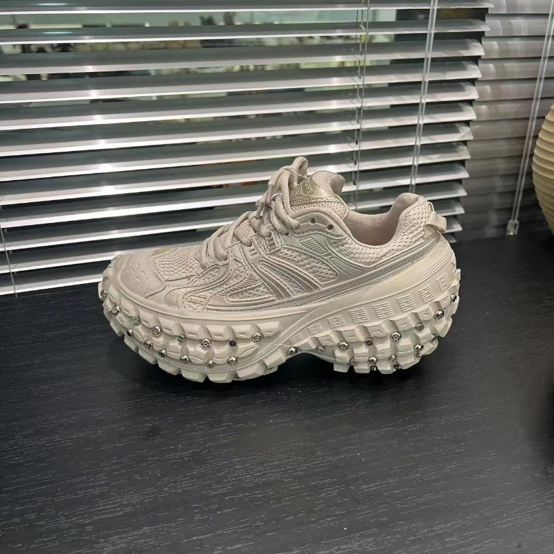 Durian sole tire willow nail dad shoes women's early spring new thick sole heightening leather casual sports shoes tide