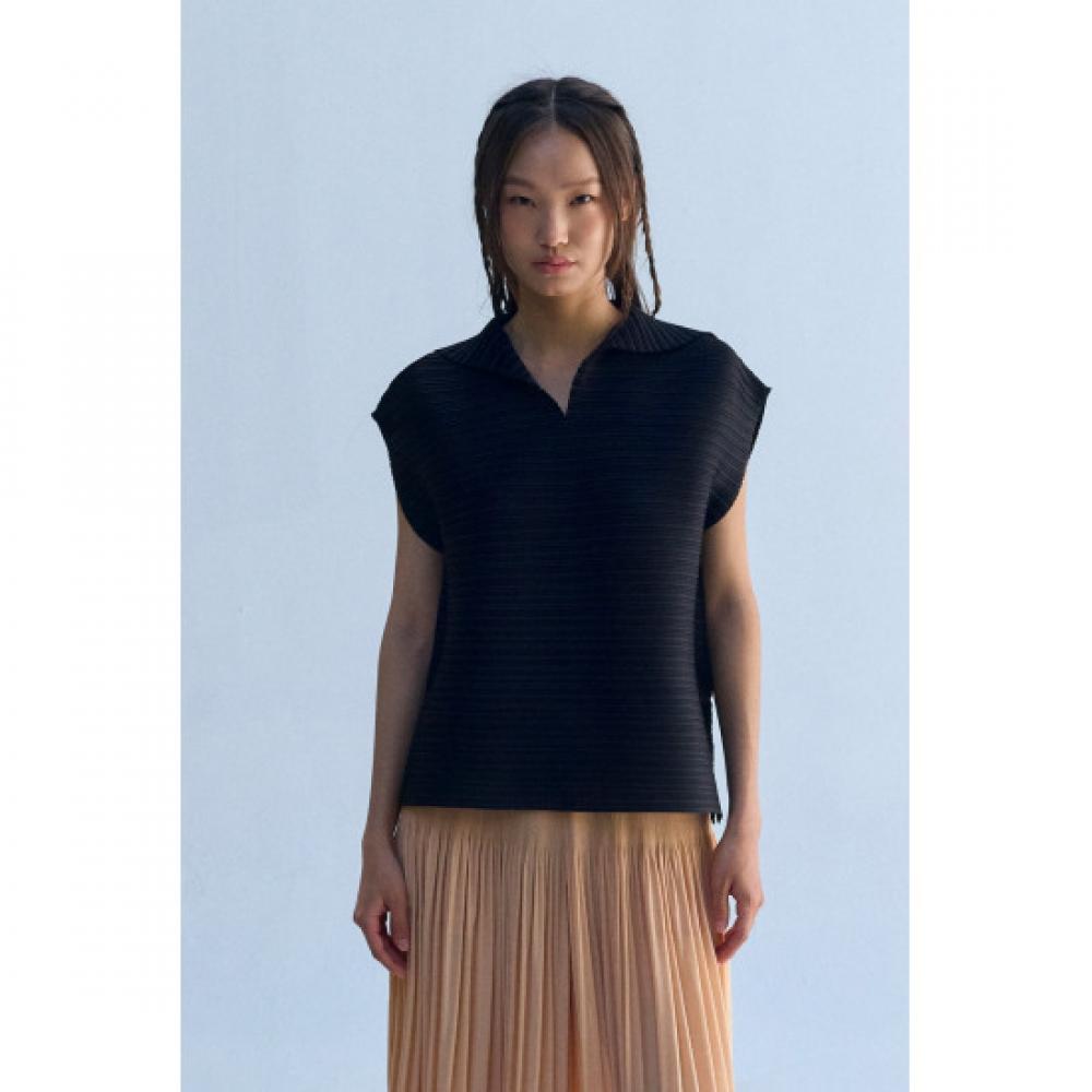 Lapli Women Solid Pleats Sailor Collar Vest Lpvtm026004