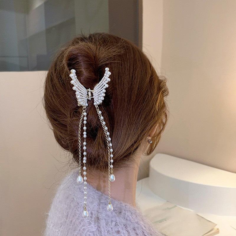 New Butterfly Pearl Tassel Hairpin Women Korean Elegant Metal Chain Side Clip Shark Hairpin Headwear Hair Accessories