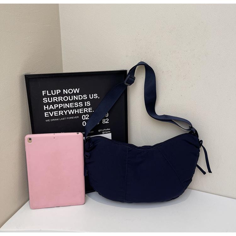 Bag women's summer new large-capacity dumpling bag simple fashion retro niche solid color shoulder bag