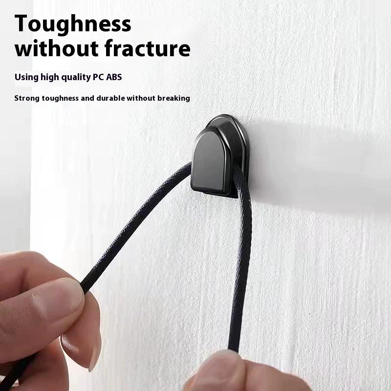 Use the front passenger's car hook to stick multifunctional decorative items ins