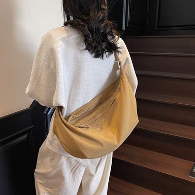 Lässige Beuteltasche Knödeltasche große Kapazität leicht Außentasche neue Nylontuch Damen Schulter Umhängetasche 474155
