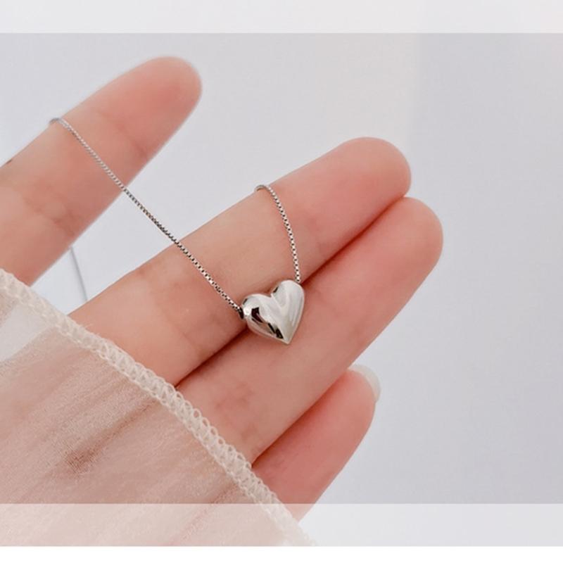 Delicate Heart Pendant Necklace Jewelry Fashion Forward Heart Choker Pendant Necklace Clavicular Chain for Gatherings