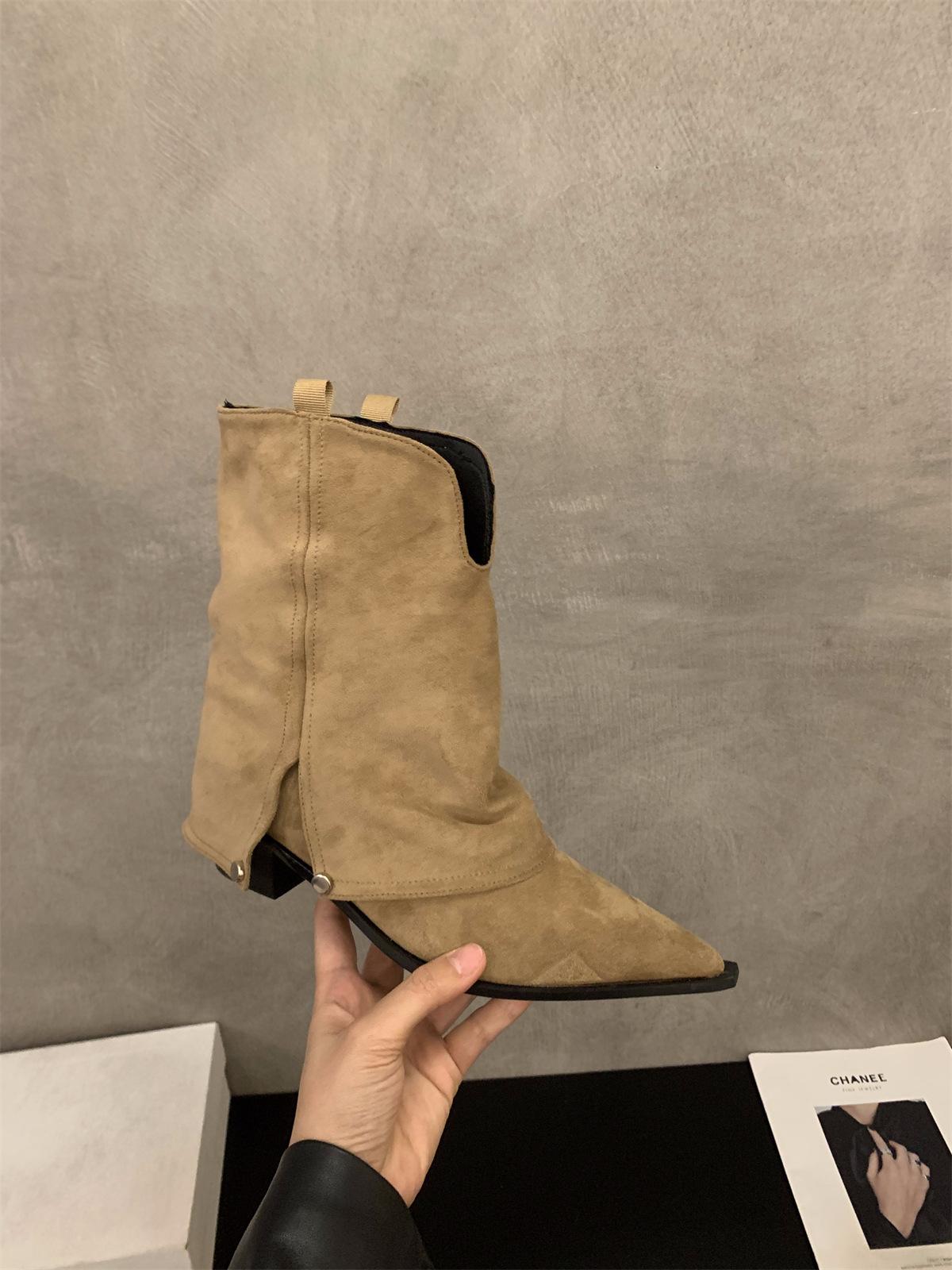 

Thick Heel Pointed Western Cowboy Boots Short Boots Women s Shoes 2025 Autumn and Winter Suede with Skirt Pants Boots Skinny Boots 40