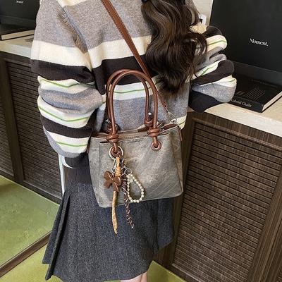 Autumn and Winter Retro High-end Sense High-end Bag Women's New Fashion and Popular Versatile Messenger Bucket Bag