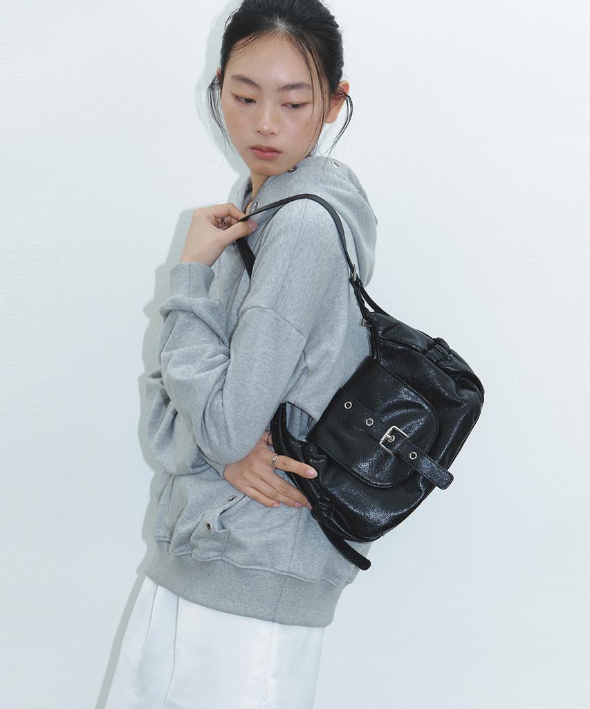 Andl Vintage Buckle Half Bag - Black