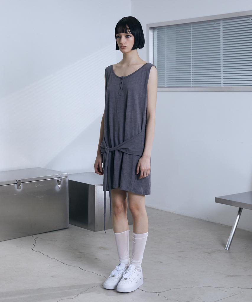 Bunteu Henley Neck Tie Mini Dress (Charcoal)