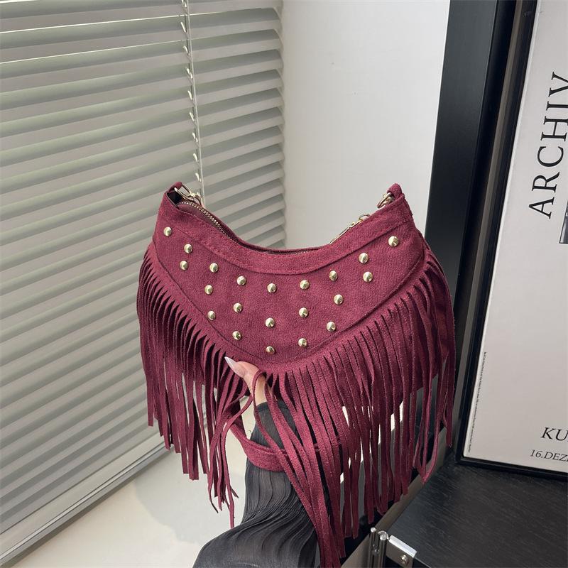 New new Maillard brown fringed bag autumn new bohemian retro versatile messenger dumpling bag