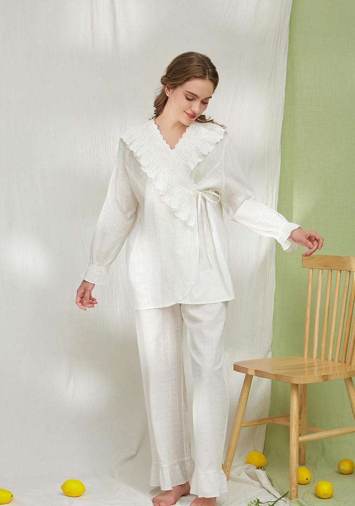 Cotton Princess Lace V-Neck Plus Size Pajama Set with Long Sleeves