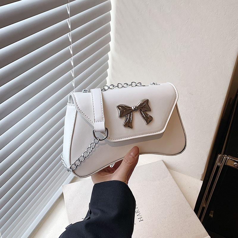 Fashionable Casual Crossbody Bag Trendy Commuter Bag For Women In Summer Stylish Design
