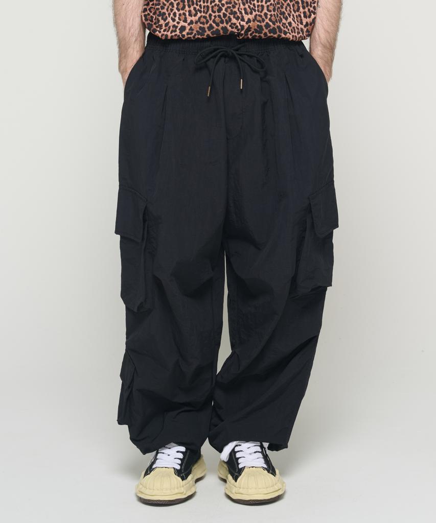 CARGOBROS Multi-Pocket Nylon Cargo Pants (Black)