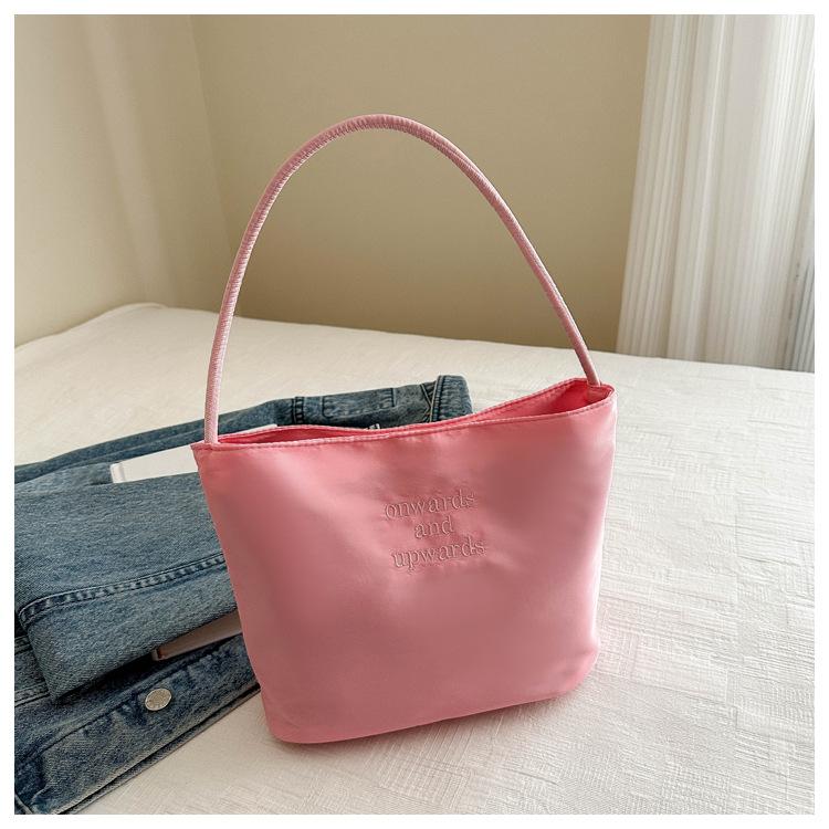 

Вышивка буквы новый модный летний стиль личность повседневный большая вместимость плечевой портативный подмышечный женская сумка розовый