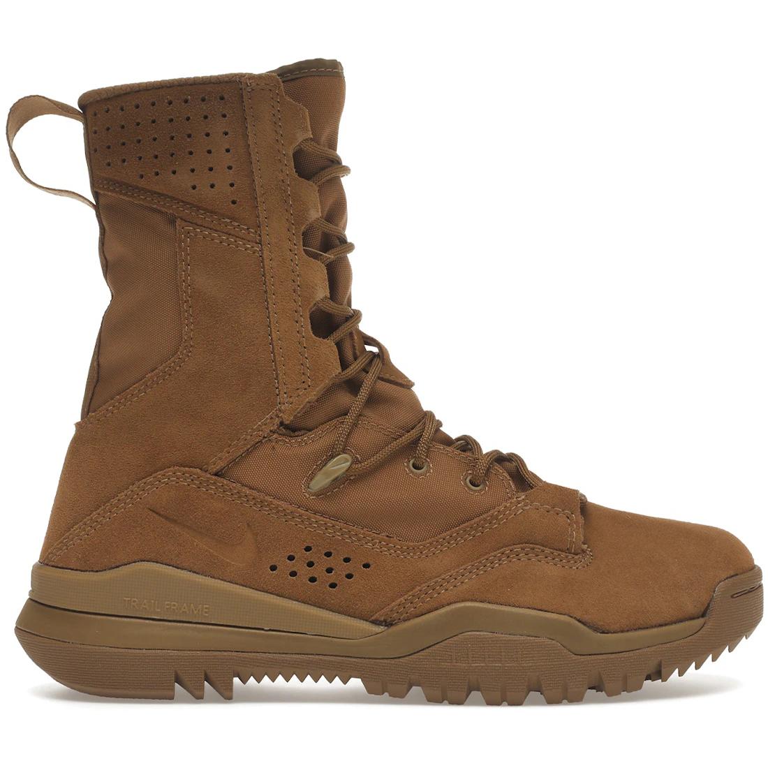 

Кросівки Nike SFB Field 2 8 Coyote(AQ1202-900) 39