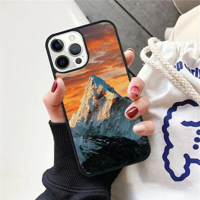 Snow Mountain Phone Case For iPhone 17 Air 15 16 Cover  11 13 14 Pro Max 12 Plus Max Fundas