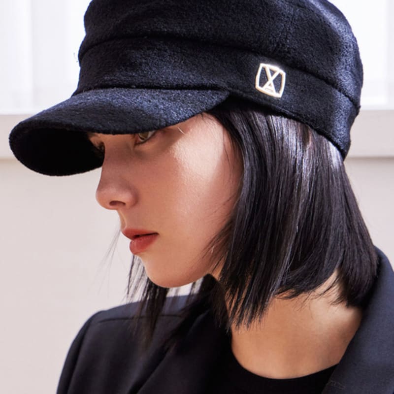 VARZAR VA Square Studded Wool Sailor Cap Black
