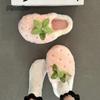 Mode Cartoon Aardbei Meisjes Winter Katoenen Pantoffels 2025 Herfst Nieuw Thuis Schattig Binnen Anti-slip Dikke Zool Fuzzy Pantoffels Pantuflas