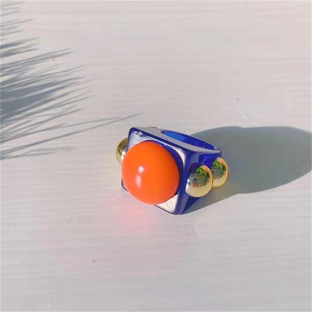 Übertriebener Harzring für Damen Acryl-Metallstreifen sind Rot und Grün Quadratischer Harz-Farbring Punk-Schmuck Zubehör Ringe