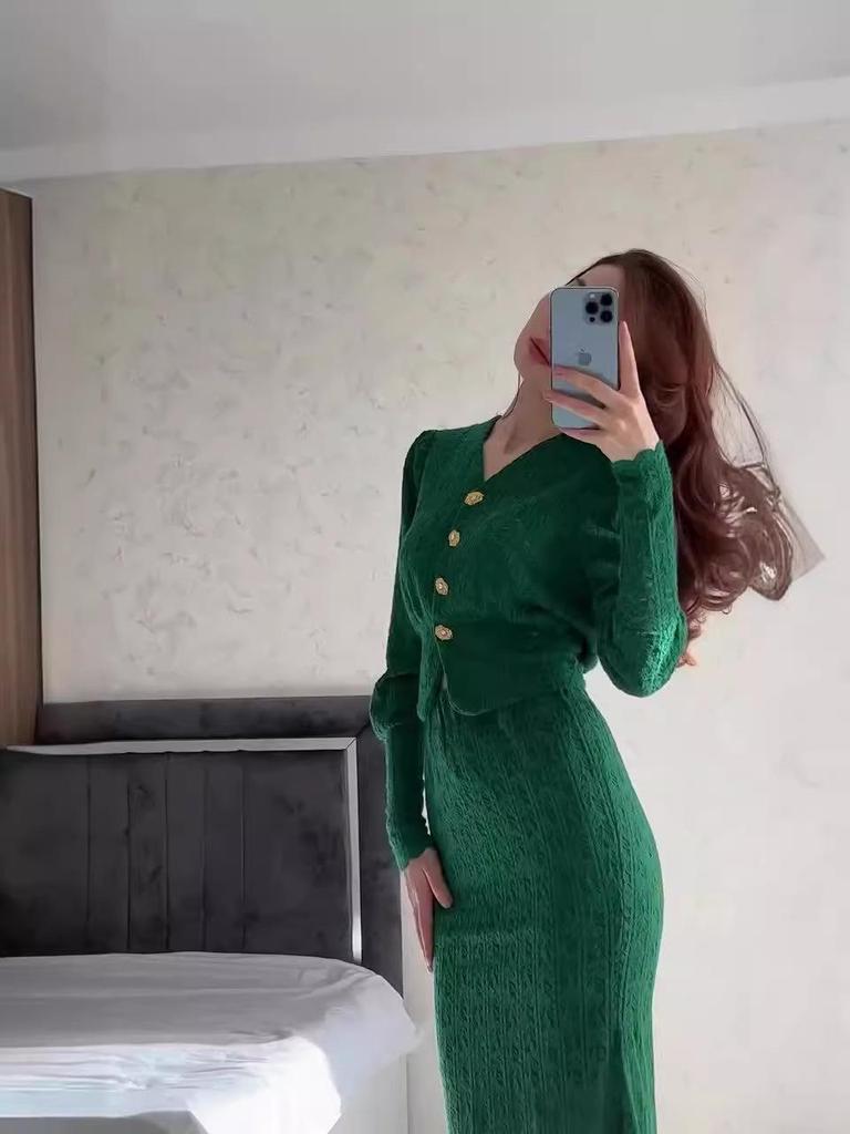 2024 Podzimní Evropský a Americký Dámský Jednobarevný Svetřík Slim-Fit a Bodycon Sukně Dvoudílný Set