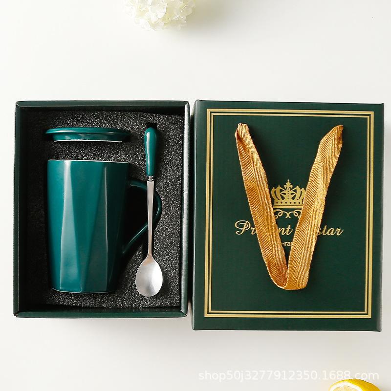 

Сувениры Простая кружка с крышкой и ложкой Бытовая чашка для воды Высокоточная керамическая чашка Подарок для мероприятия компании 400ML