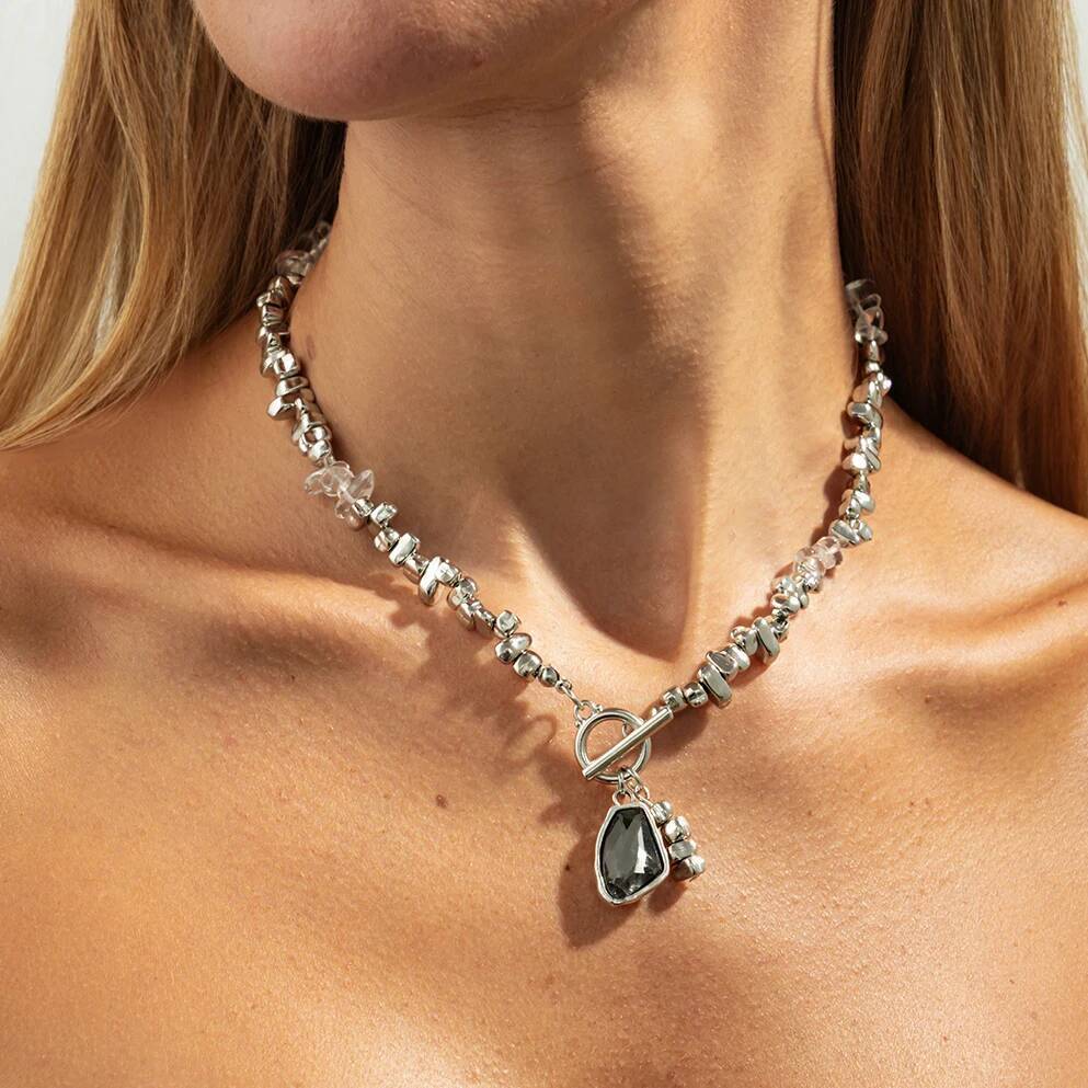 Salircon Unregelmäßige Perlen Choker Halskette Damen Mode Elegant Schwarzes Acryl Strassstein Anhänger Hals Hochzeit Party Schmuck Geschenke