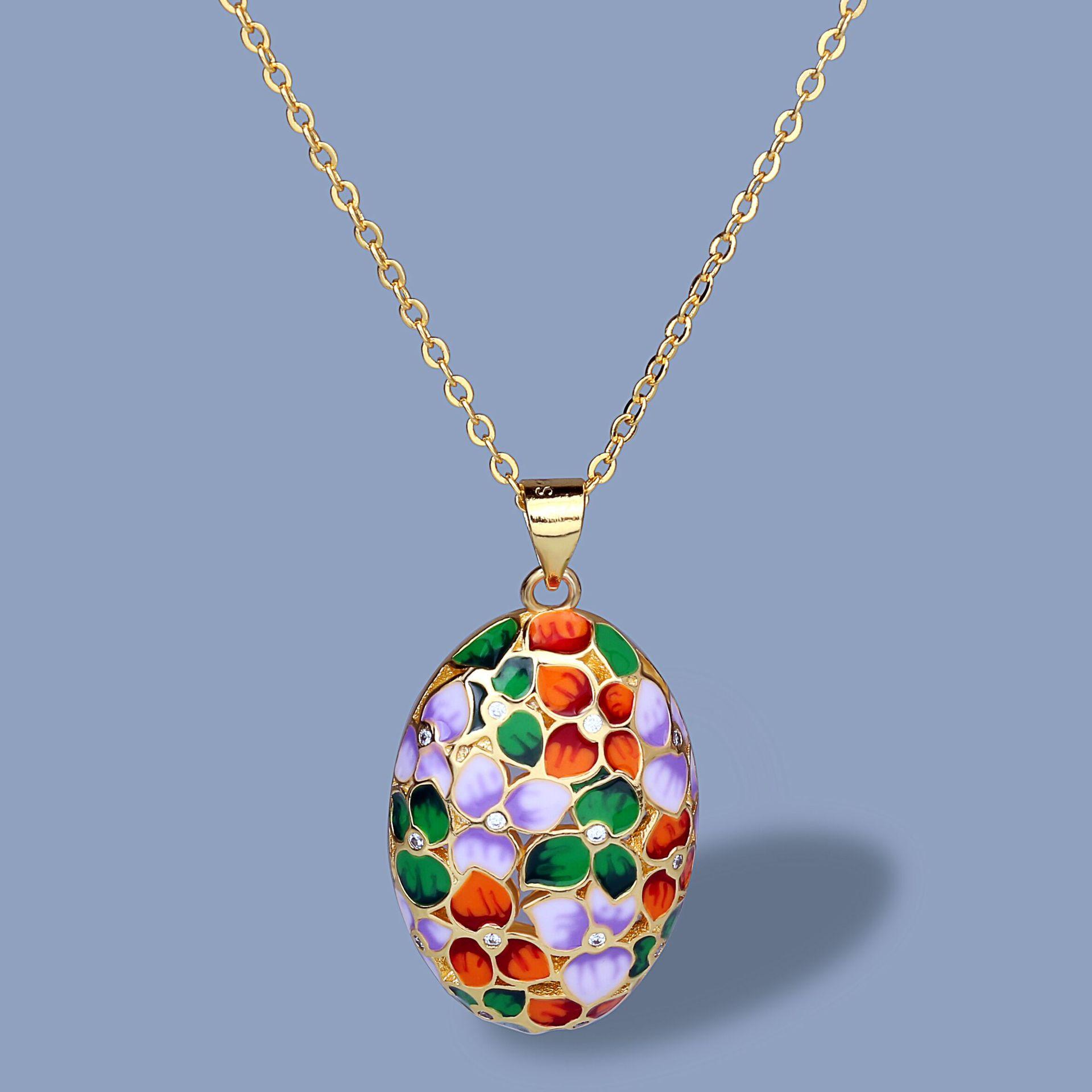 

Enamel Small Daisy Necklace Fashion Personality Women Flowers Necklace