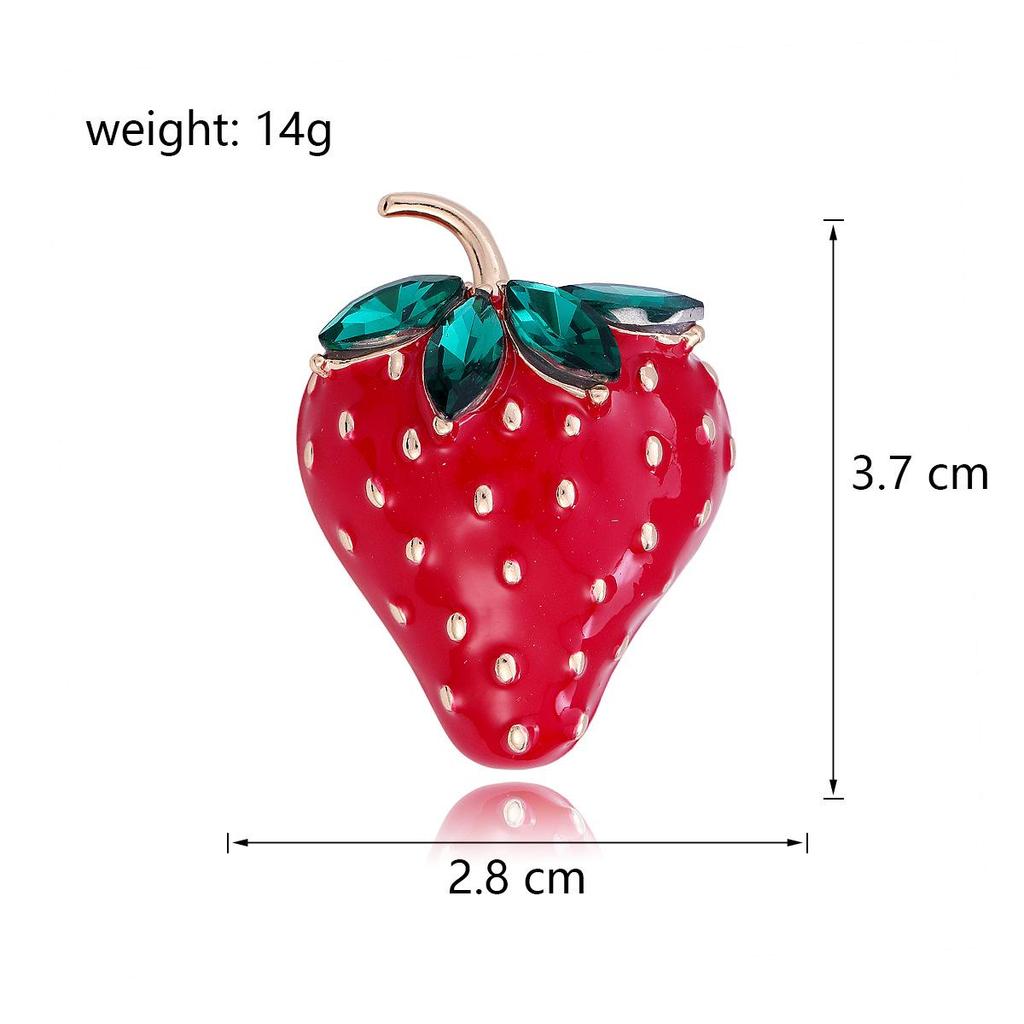 Exquisite Strawberry Brooch: Enamel and Rhinestone Fruit Pin Accessory