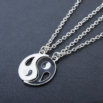 Collana coordinata divisa con ciondolo cavo 2 pezzi/set Best Friends Tai Chi Yin Yang