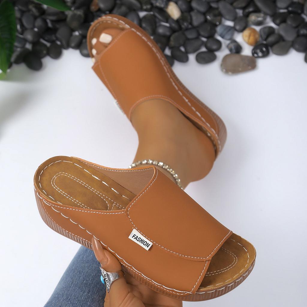 Summer new large-size women's shoes, comfortable wedge heels, slippers, and large-size sandals.