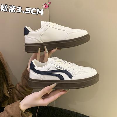Kleine weiße Schuhe Damen 2025 neu Frühling und Herbst dicksohlige vielseitige explosive Schuhe Mode Temperament Damenschuhe weichsohlige Sport-Board
