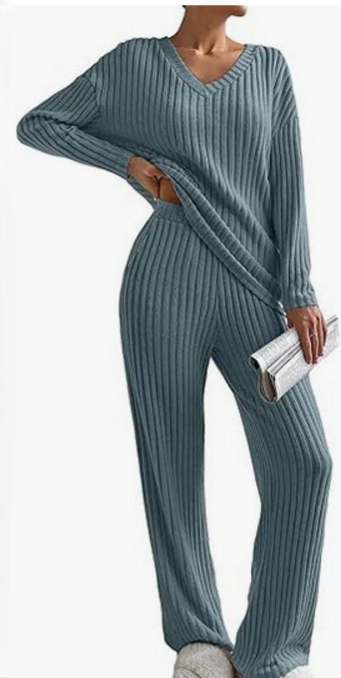 

Versatile, Stylish, And Elegant Cross-border New Home Fashion Casual Straight V-neck Two-piece Set L