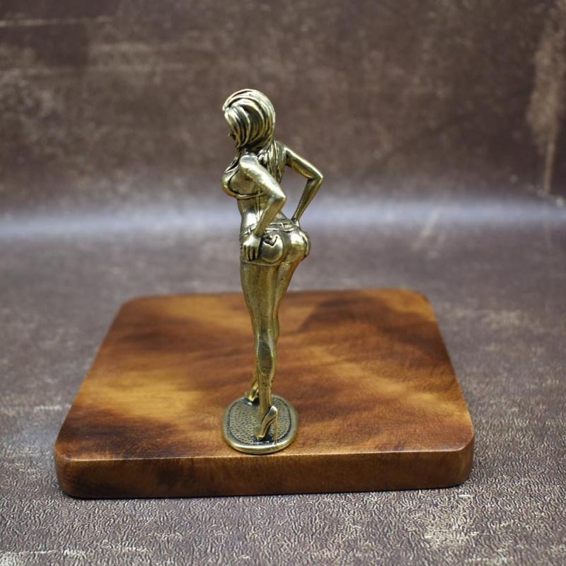 Messing Schönheitsmodell Sexy Foto Sänger Dekoration Spielzeug Handteile Sammlung Geschenk Reinkupfer Dekorationen