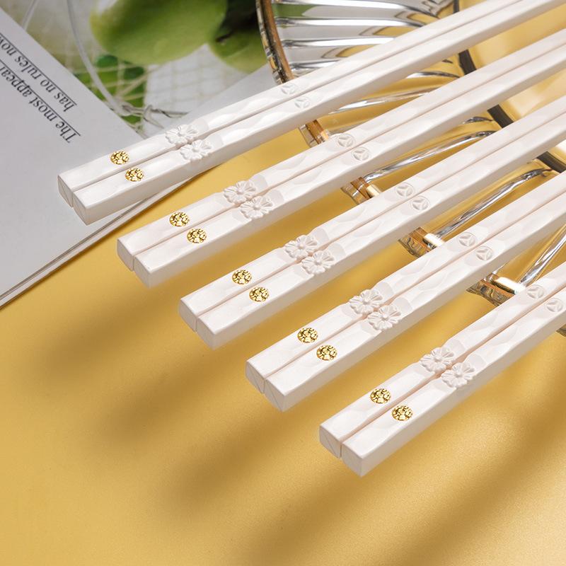 Białe 5 par japońskich chińskich pałeczek jedzenie pałeczki do sushi koreańskie pałeczki wielokrotnego użytku zestaw przybory do jedzenia ze stopu metalu