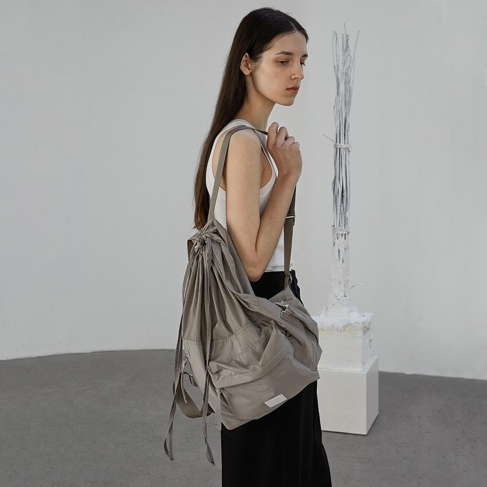 

FENNEC 531 DRAWSTRING BACKPACK GRAYISH BROWN