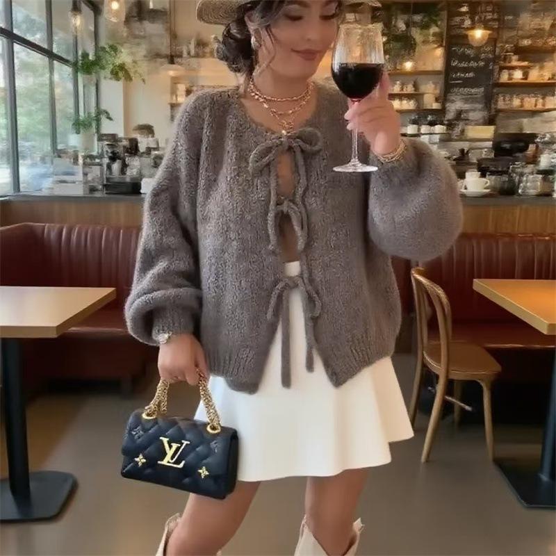 

Європейсько-американський Осінньо-зимовий Новий Однотонний Круглий Виріз Повсякденний В язаний Кардиган Пальто Простий Светр M сірий