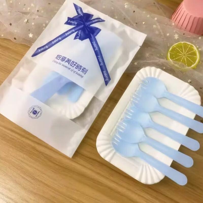 Disposable Plastic Cake Set
