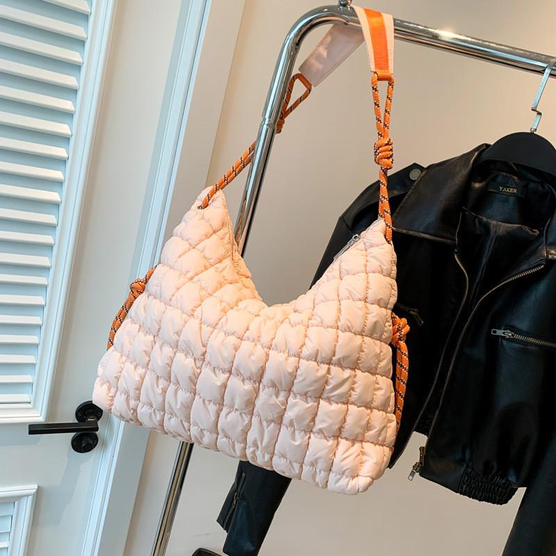IELGY Diamond Embroidery Thread Cloud Bag Down Padded Jacket Bag Niche Pleated One-Shoulder Korean Version Cross-Body Large-Capac