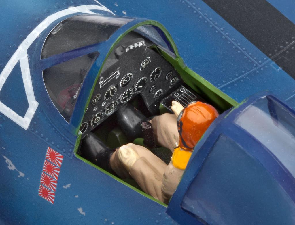 German Revell 1/32 F4U-1A Corsair