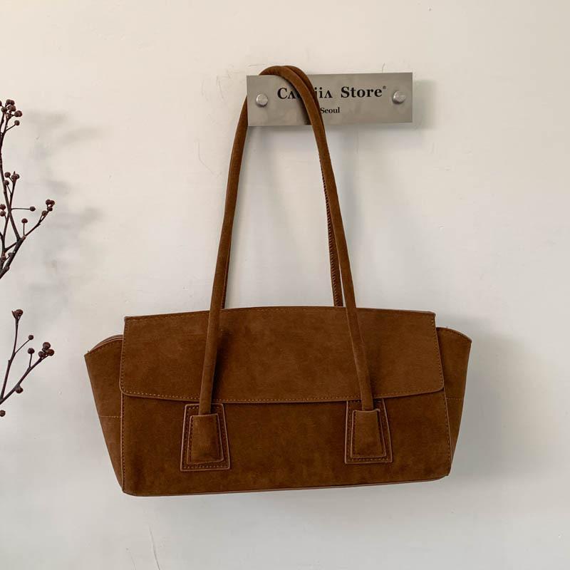 

Элегантная замшевая сумка-тоут для женщин – Классическая сумка с верхней ручкой, структурированным дизайном и минималистичным стилем коричневый