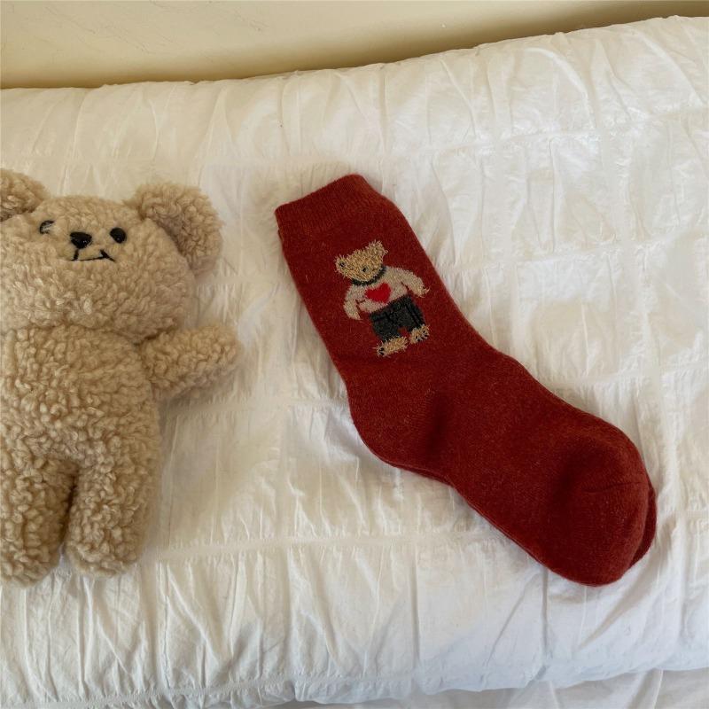 Ladies Autumn Winter Thickened New Sweet Cartoon Bear Wool Medium Tube Pile Socks