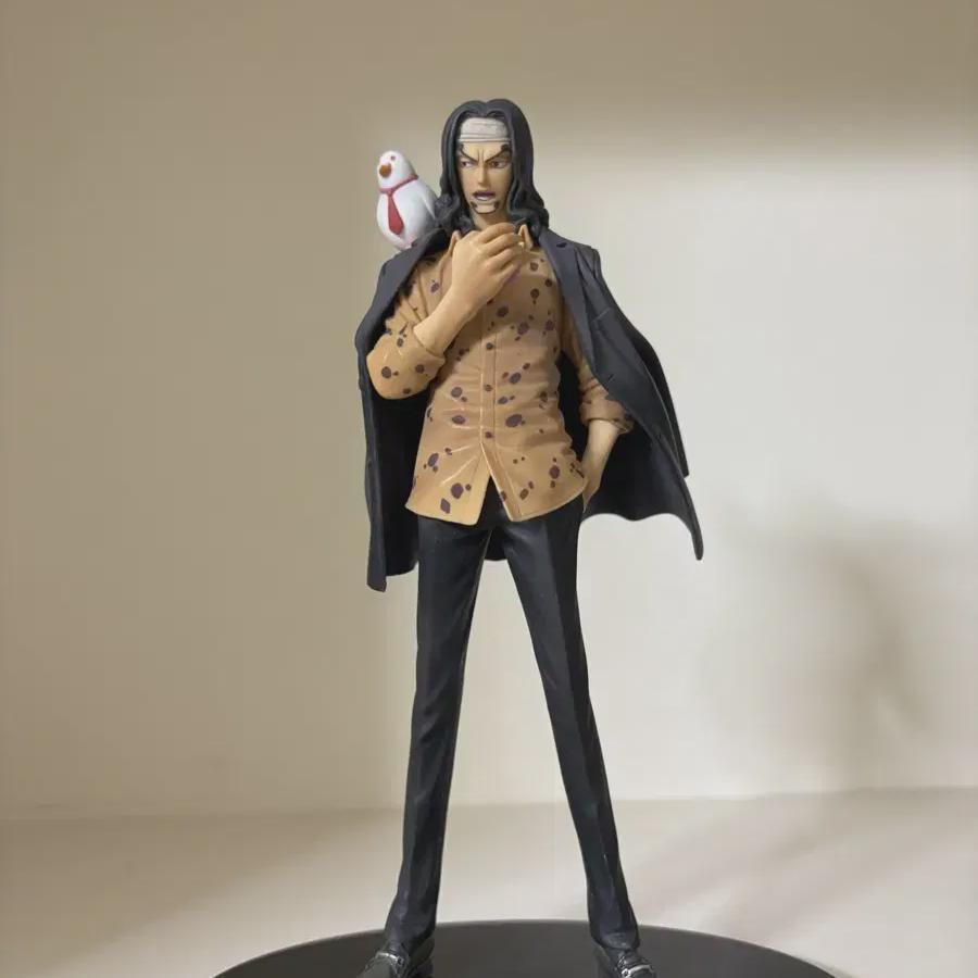 

Фигурка One Piece Lucci