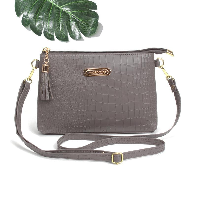 Mini bolso de hombro para mujer, bolsos de mensajero dulces cruzados de diseñador con borlas