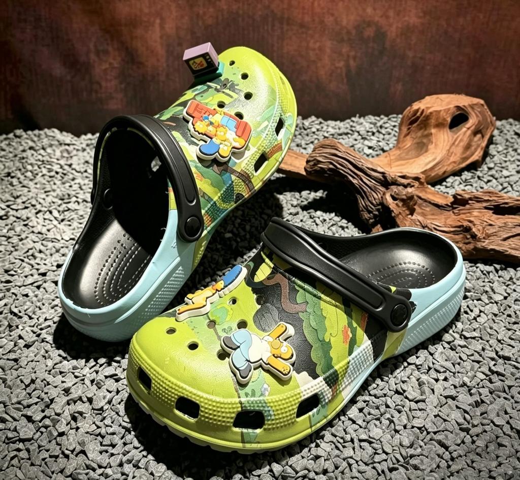 Zoccoli Grafite Cartoni Animati – Sandali da Spiaggia Unisex per Coppie, Scarpe Cave Traspiranti con Suola Morbida