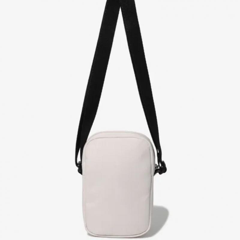 [fila Kids] Essential Cell Phone Bag  Fk3bcg3007x Crm  q0zFk3bcg3007xCrm