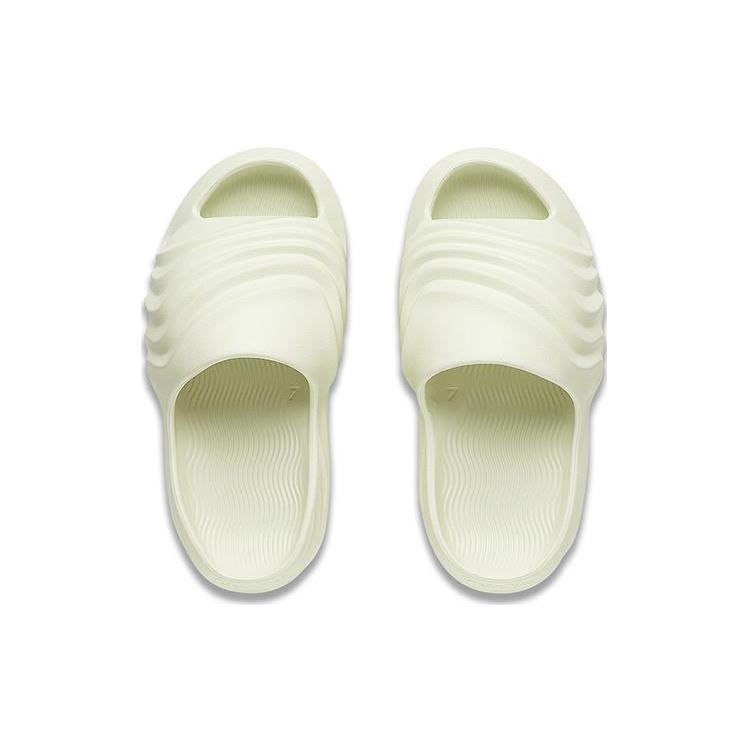 Li Ning Quiet Abrasion Resistant Slide Slippers Women's Light Fruit Green AZST006-5